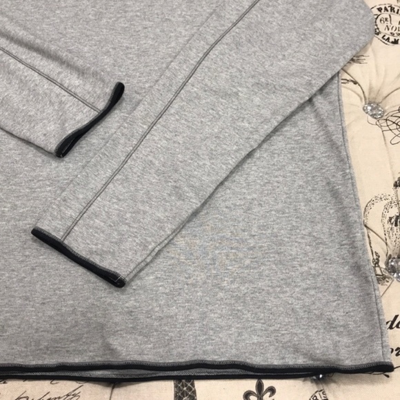 Robert Graham Elliot Quarter Zip Pullover - Picture 4 of 6